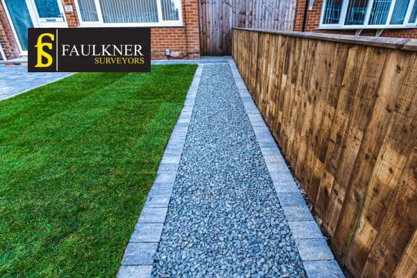 Can my Neighbour attach a fence to my wall? 3 Property Boundaries and the Basics of Land Boundaries St-Albans