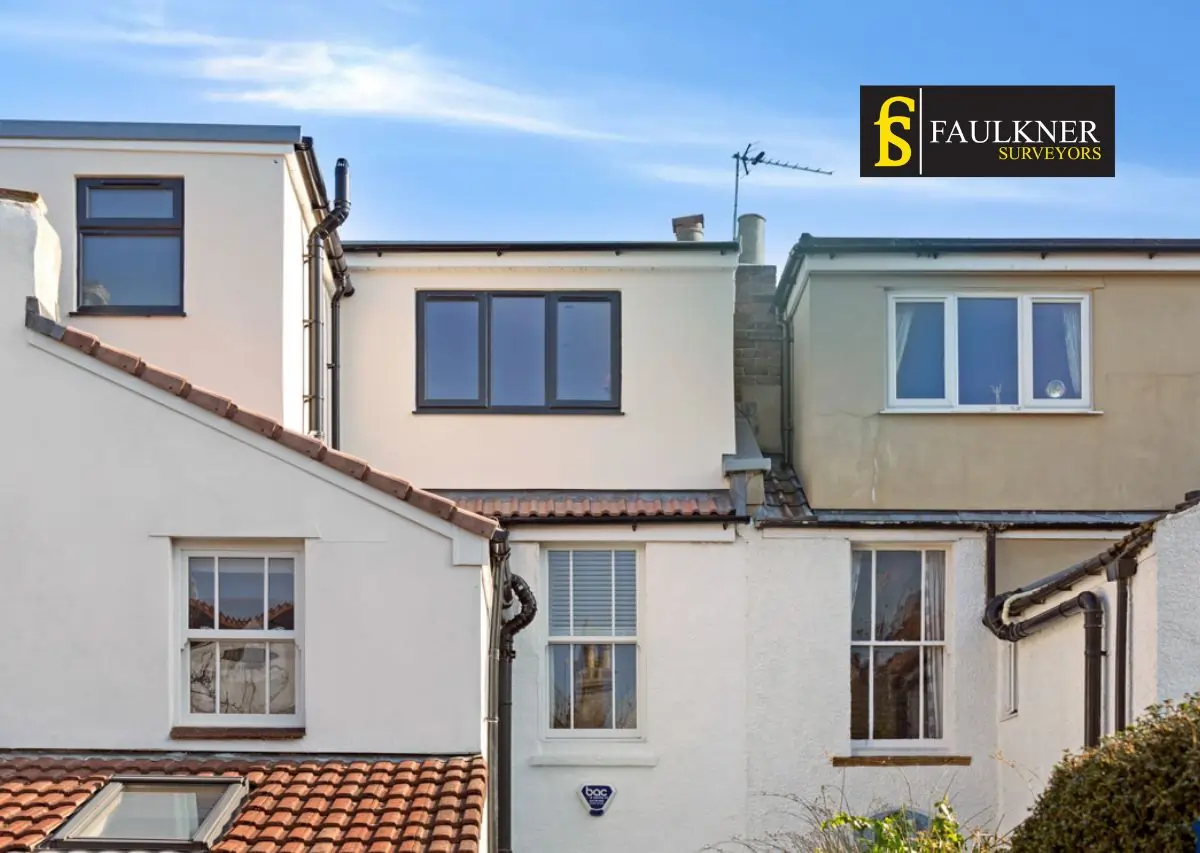 Party Wall Vs Boundary Wall : The Law, The Rights, and Your Options 3 Party Wall St-Albans : What Should You Do If Your Neighbour Builds Over the Shared Boundary St-Albans?