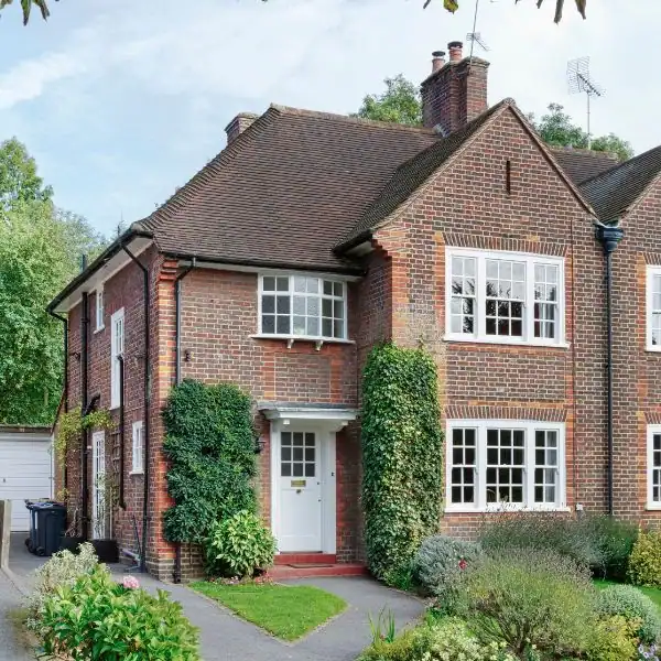 Scenarios 2 Image of UK family home - faulkners scenarios St-Albans